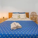 Gorgeous In With House Sea View