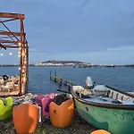 Gorgeous In With House Sea View *