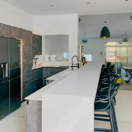 1 Bedroom Amazing In Hébergement de vacances