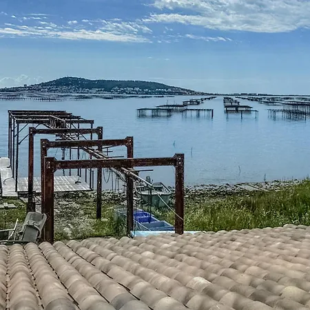 1 Bedroom Amazing In Hébergement de vacances *