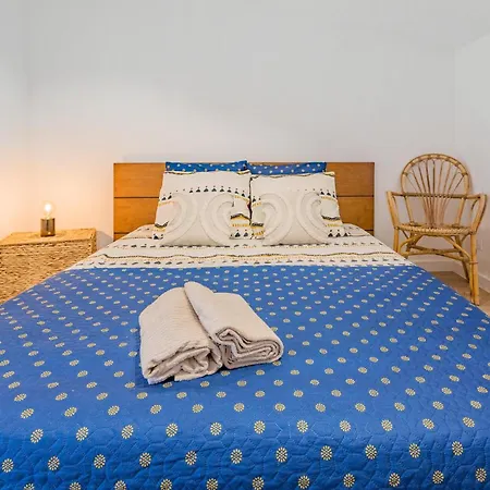 Gorgeous In With House Sea View